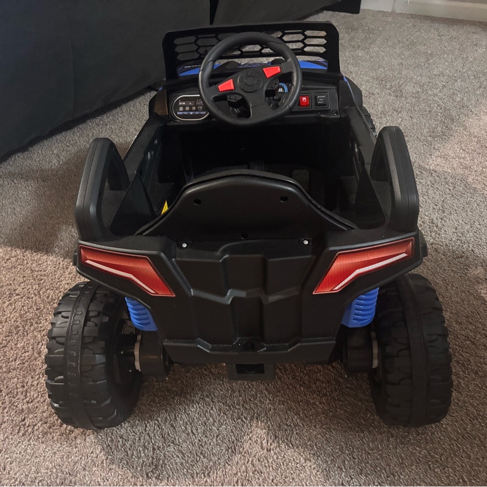 Blue Ranger Kids Ride-On Toy Car - Picture 4 of 5